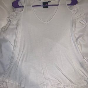 White cold shoulder top🟣